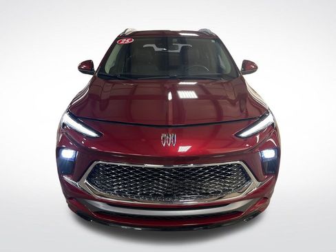Used 2025 Buick Encore GX Avenir w/ Avenir Convenience Package AWD/4WD image 9