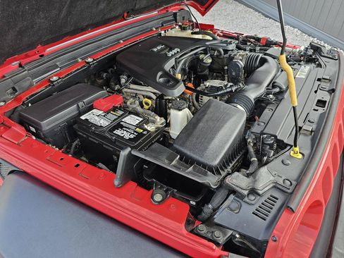 Used 2019 Jeep Wrangler Sport AWD/4WD image 55