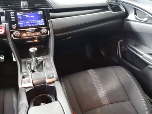 Used 2020 Honda Civic Sport image 31