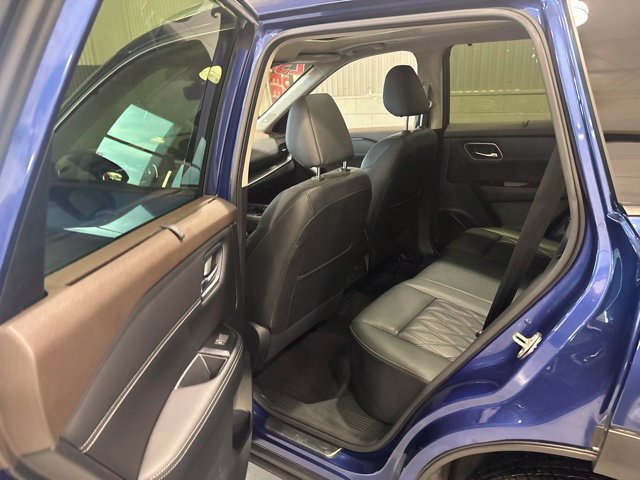 Certified 2023 Nissan Rogue Platinum AWD/4WD image 12