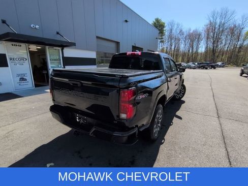 Used 2024 Chevrolet Colorado LT w/ LT Convenience Package III AWD/4WD image 4