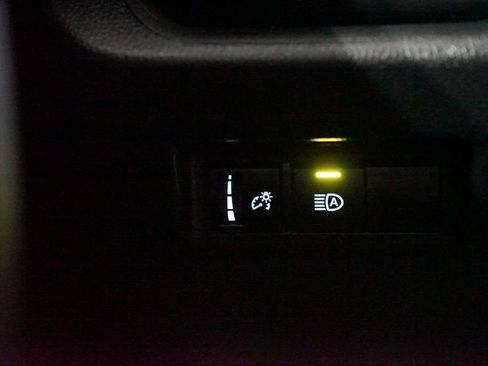 Certified 2025 Toyota RAV4 LE image 23