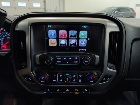 Used 2018 GMC Sierra 1500 SLT w/ SLT Premium Package image 11
