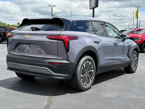 Used 2024 Chevrolet Blazer EV LT AWD/4WD image 8