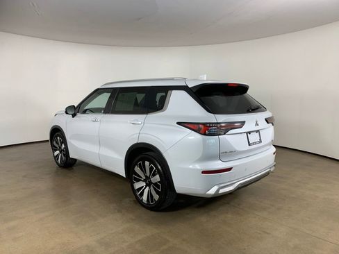 Used 2025 Mitsubishi Outlander SEL FWD image 15
