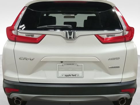 Used 2018 Honda CR-V Touring image 4