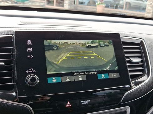 Used 2020 Honda Pilot Touring image 24