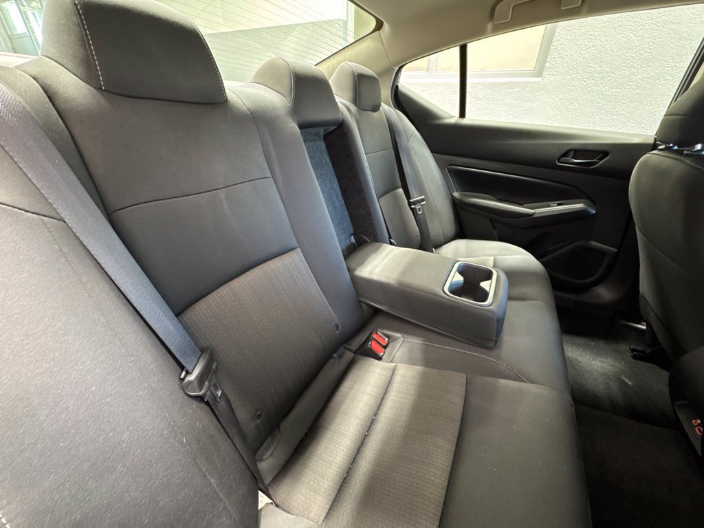Used 2024 Nissan Altima 2.5 SV FWD image 21