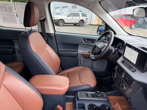 Used 2023 Ford Maverick Lariat FWD image 18