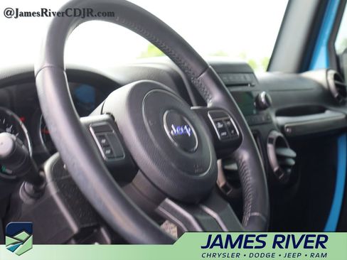 Used 2017 Jeep Wrangler Sport w/ Quick Order Package 23S AWD/4WD image 21