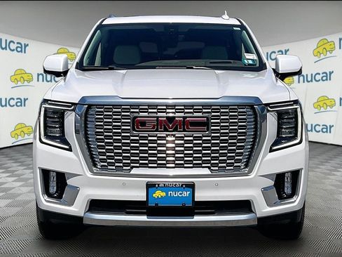 Used 2022 GMC Yukon Denali w/ Denali Premium Package AWD/4WD image 2