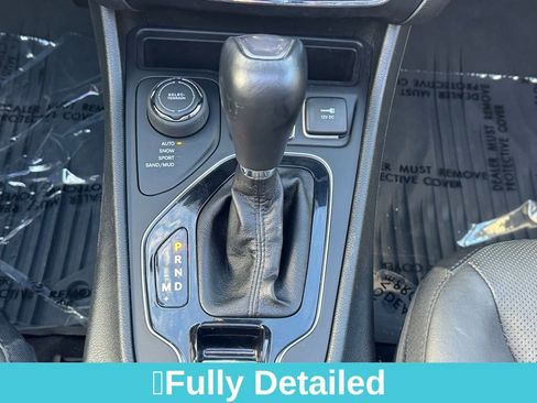 Used 2021 Jeep Cherokee Limited w/ Mopar Interior Package image 34