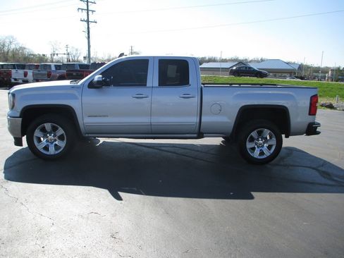 Used 2019 GMC Sierra 1500 SLE w/ SLE Value Package image 8
