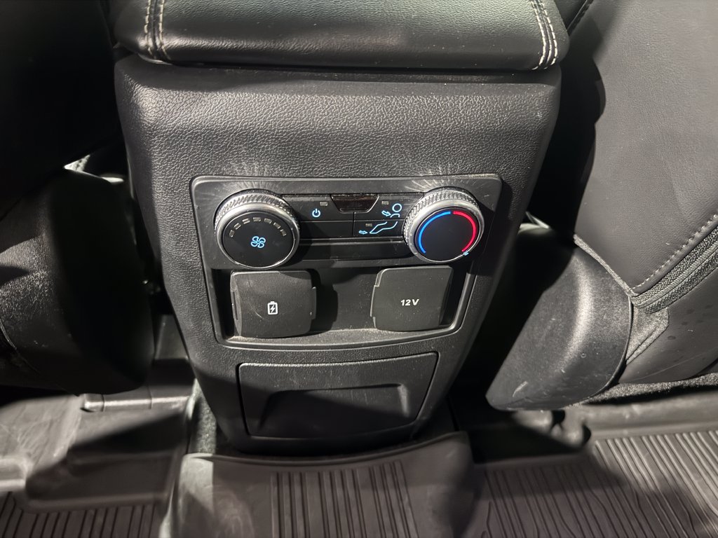 Used 2022 Ford Explorer XLT AWD/4WD image 36