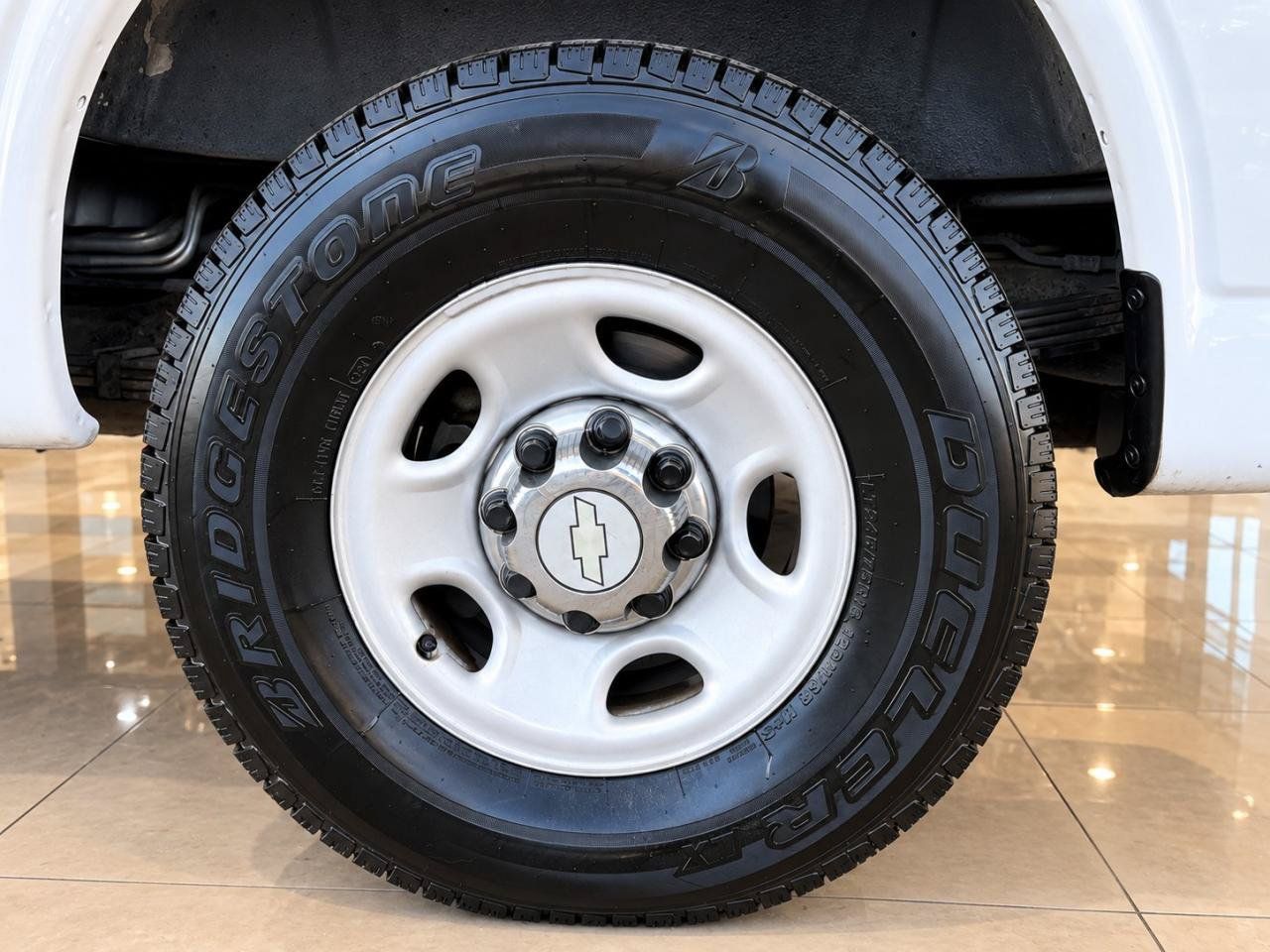 Used 2010 Chevrolet Express 3500 LT w/ LT Preferred Equipment Group RWD image 11