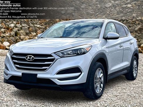 Used 2018 Hyundai Tucson SE w/ Cargo Package image 1