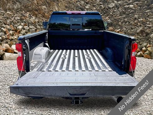 Used 2024 Chevrolet Silverado 2500 ZR2 w/ Technology Package AWD/4WD image 16