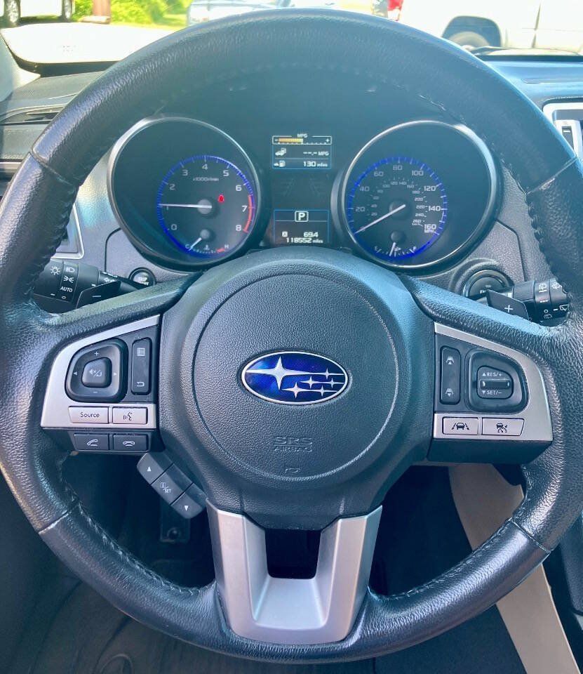 Used 2017 Subaru Outback 3.6R Limited AWD/4WD image 9