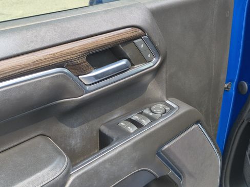 Used 2022 Chevrolet Silverado 1500 RST AWD/4WD image 14