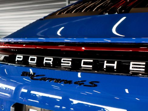 Used 2026 Porsche 911 Carrera 4S image 31