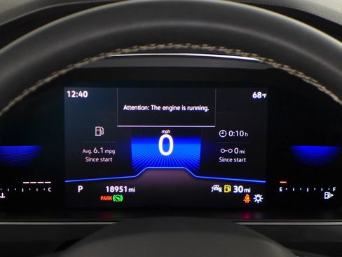 Used 2022 Volkswagen Tiguan SE image 25