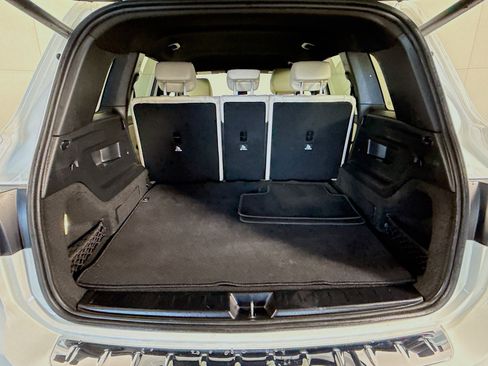 Used 2025 Mercedes-Benz GLB 250 image 35