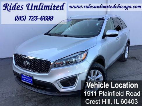Used 2018 Kia Sorento LX image 2