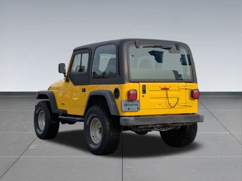 Used 2002 Jeep Wrangler SE image 4