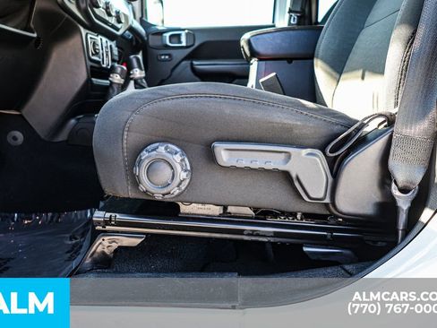 Used 2019 Jeep Wrangler Unlimited Sport S image 23
