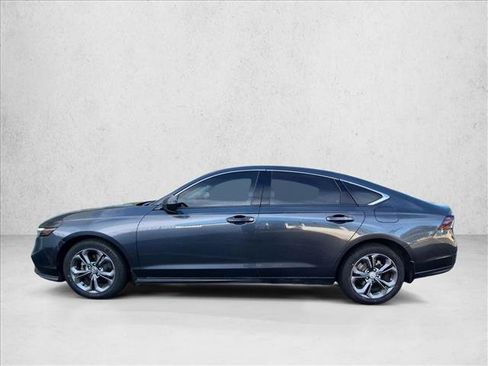 Used 2023 Honda Accord EX image 9
