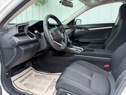 Used 2018 Honda Civic EX image 11