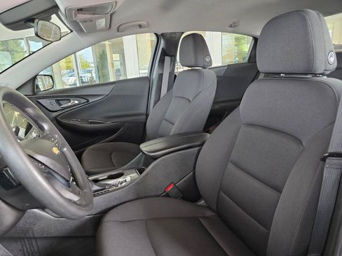 Used 2024 Chevrolet Malibu LT FWD image 19