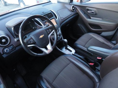 Used 2015 Chevrolet Trax LT w/ LT Plus Package AWD/4WD image 9