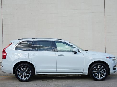 Used 2017 Volvo XC90 T6 Momentum w/ Vision Package AWD/4WD image 52