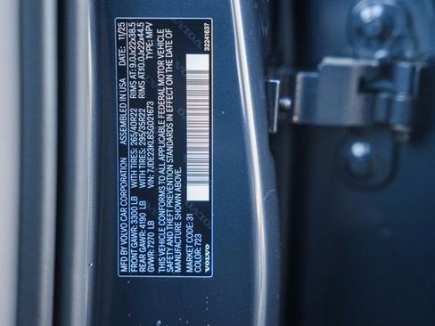 New 2025 Volvo EX90 Ultra w/ Protection Package Premier image 35