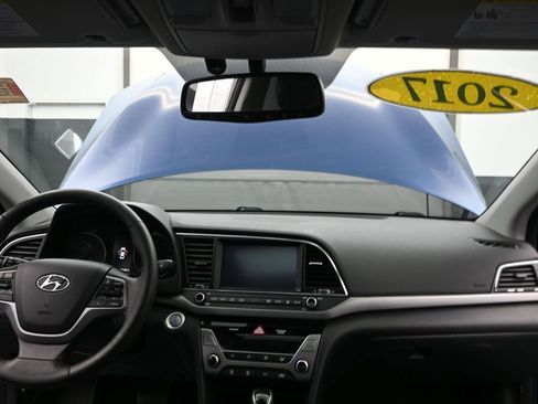 Used 2017 Hyundai Elantra Limited w/ Limited Tech Package 04 image 13