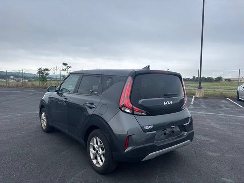 Used 2024 Kia Soul LX w/ Option Group 015 FWD image 5