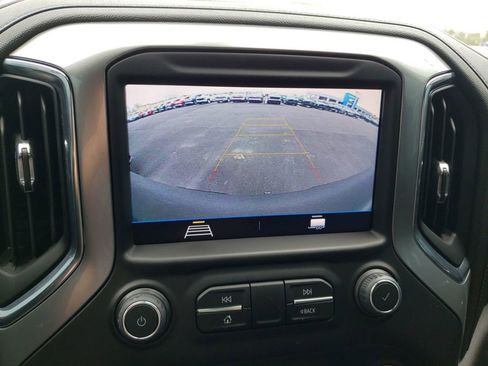 Used 2022 Chevrolet Silverado 1500 LT Trail Boss w/ Bed Protection Package AWD/4WD image 22