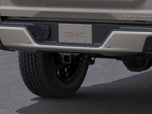 New 2026 GMC Canyon Denali AWD/4WD image 14