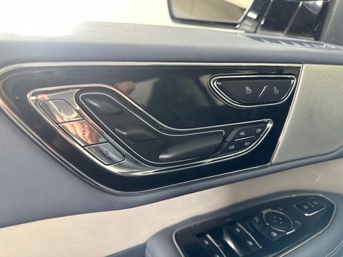 Used 2023 Lincoln Navigator Black Label AWD/4WD image 19