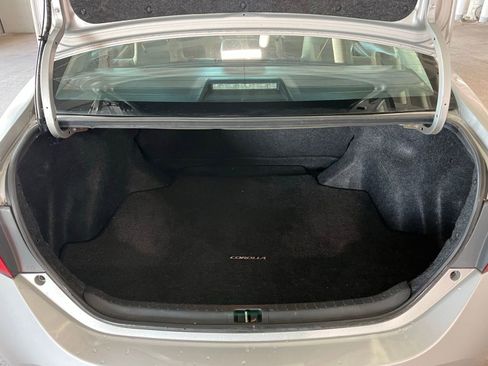 Used 2014 Toyota Corolla S FWD image 10