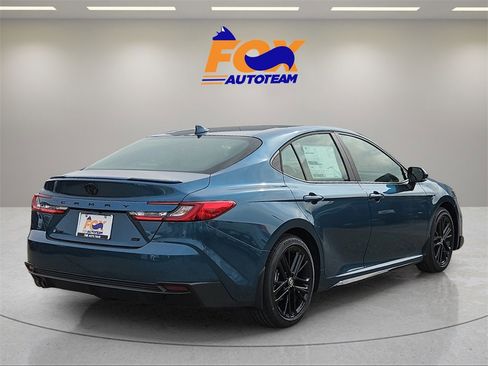 New 2026 Toyota Camry SE image 4