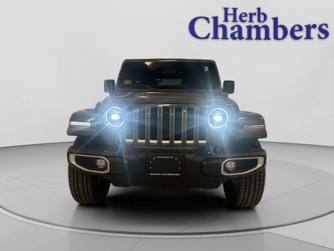 Used 2023 Jeep Wrangler Unlimited Sahara w/ Cold Weather Group AWD/4WD image 2