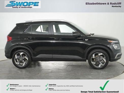 New 2026 Hyundai Venue SEL FWD image 2