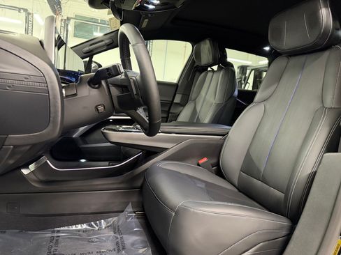 Certified 2024 Cadillac Lyriq Sport w/ LPO, Floor Liner Package AWD/4WD image 5