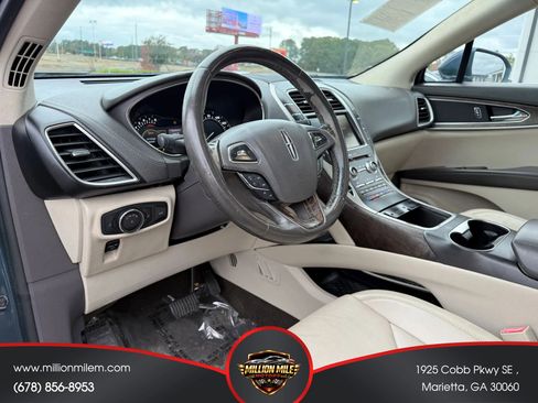 Used 2016 Lincoln MKX Reserve w/ Technology Package FWD image 15