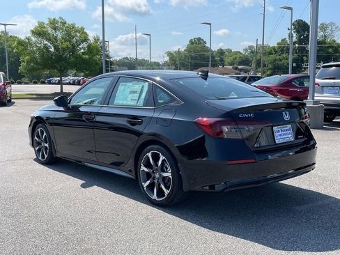 Certified 2025 Honda Civic Sport image 6