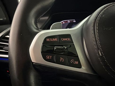 Used 2019 BMW X7 xDrive40i w/ Premium Package AWD/4WD image 16