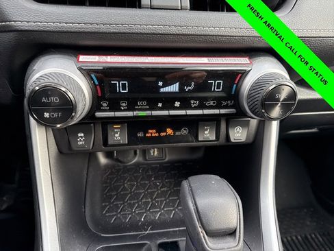 Used 2025 Toyota RAV4 XLE w/ Convenience Package image 28