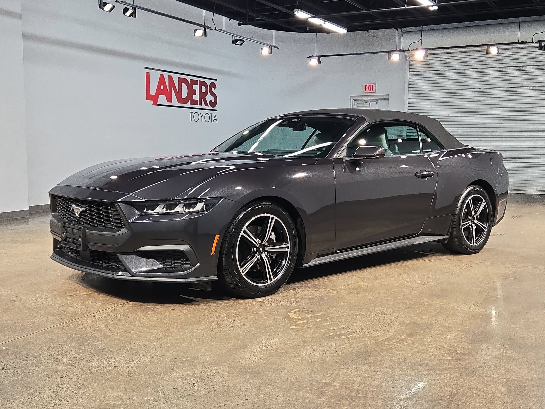 Used 2024 Ford Mustang Premium RWD image 3